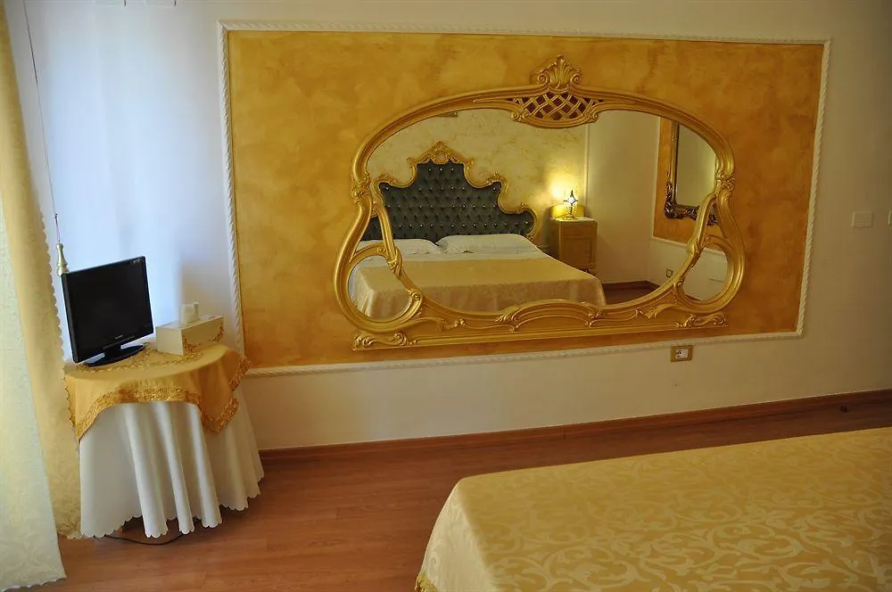 Casale D' Or Hotell Palermo 3*,